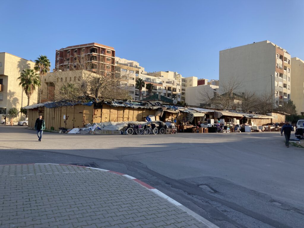 A view of a market near Rue Lumumba