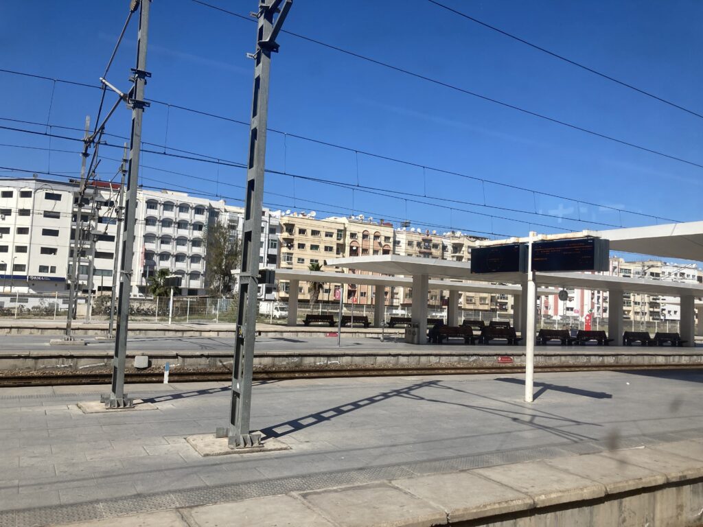 A view of the Casa Voyageurs train station