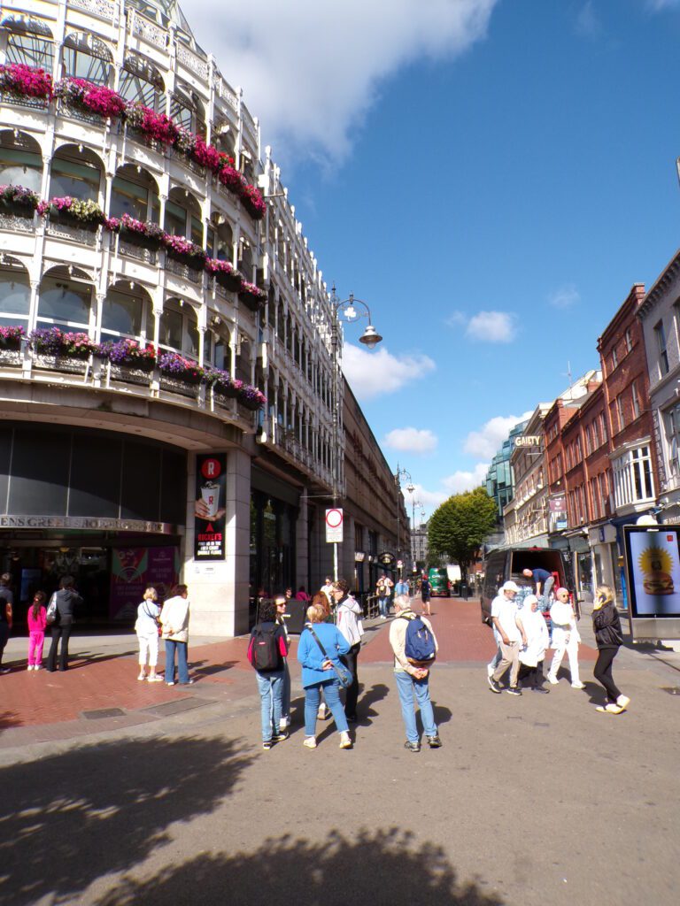 A scene near the Saint Stephen Shopping Centre