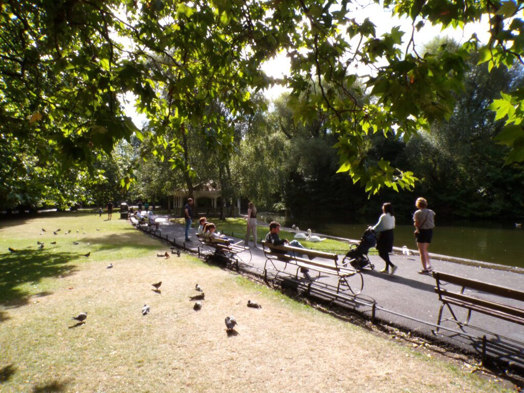 A view inside Saint Stephen's Green Park in Dublin